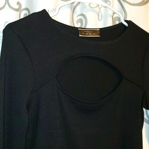 Ladies black long sleeve key hole bodysuit